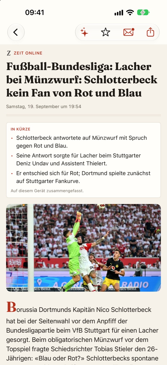 An article from Zeit Online with an “In brief” box: three sentences, summarized on the device.